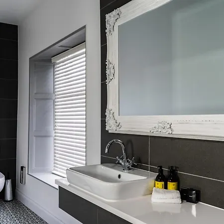 Pensjonat The Old Bank Town House 4*