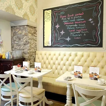 The Old Bank Town House 4*